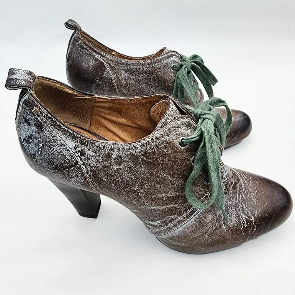 Frye Ankle Boots with Green Laces - Picture 4 of 7